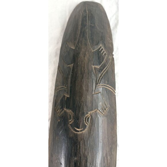 Vintage Hand-Carved African Tribal Wooden Wall Mask With Lizard Design - Picture 4 of 7